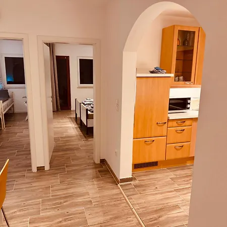 Felix Living 10, 3 Zimmer, 4 Betten, Parkplatz *