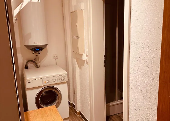 Felix Living 10, Monteurwohnung, 3 Zimmer, Getrennte Betten, Parkplatz * Salzweg